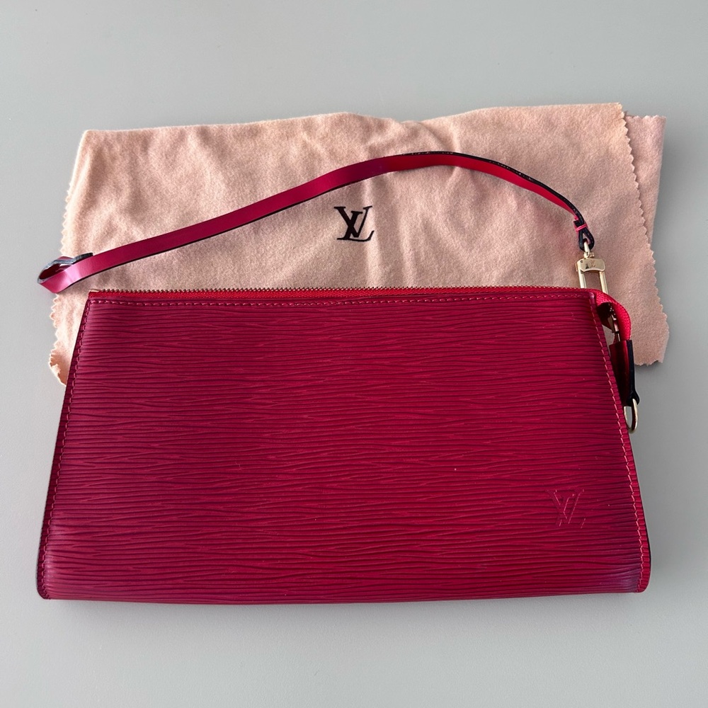Louis Vuitton Epi Pochette Red